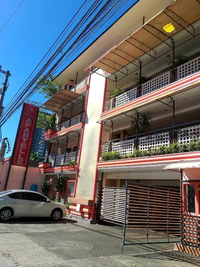 Sola Eleganza Apartelle Quezon City Esterno foto