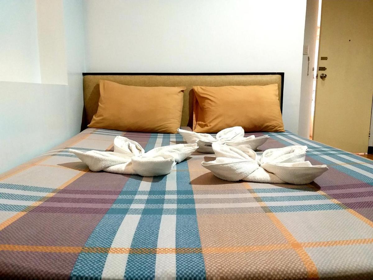 Sola Eleganza Apartelle Quezon City Esterno foto